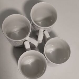 Elegant 4 White Ceramic Mug Set